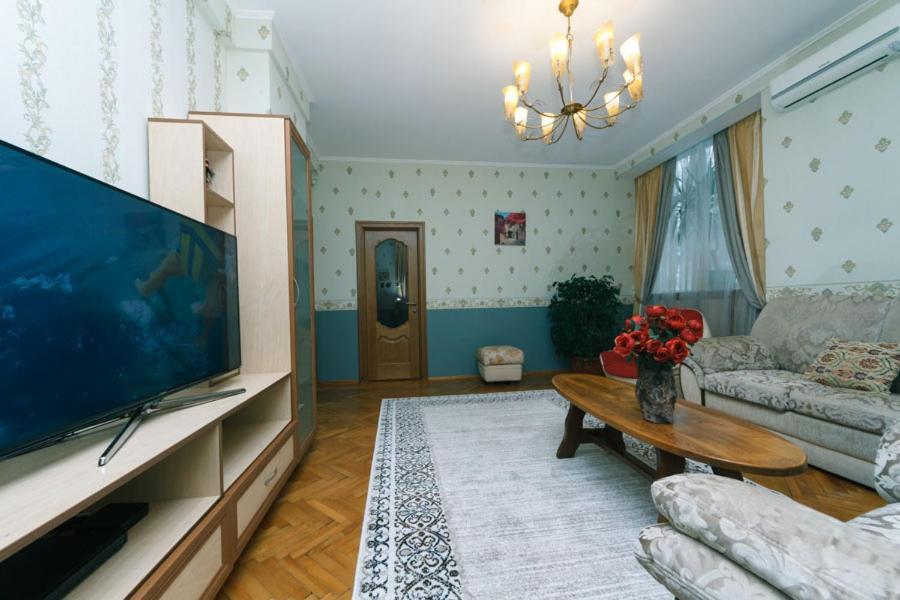 Three-Room Apartments At The Polytechnic Institute Kiew Exterior foto