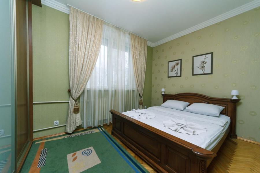 Three-Room Apartments At The Polytechnic Institute Kiew Exterior foto