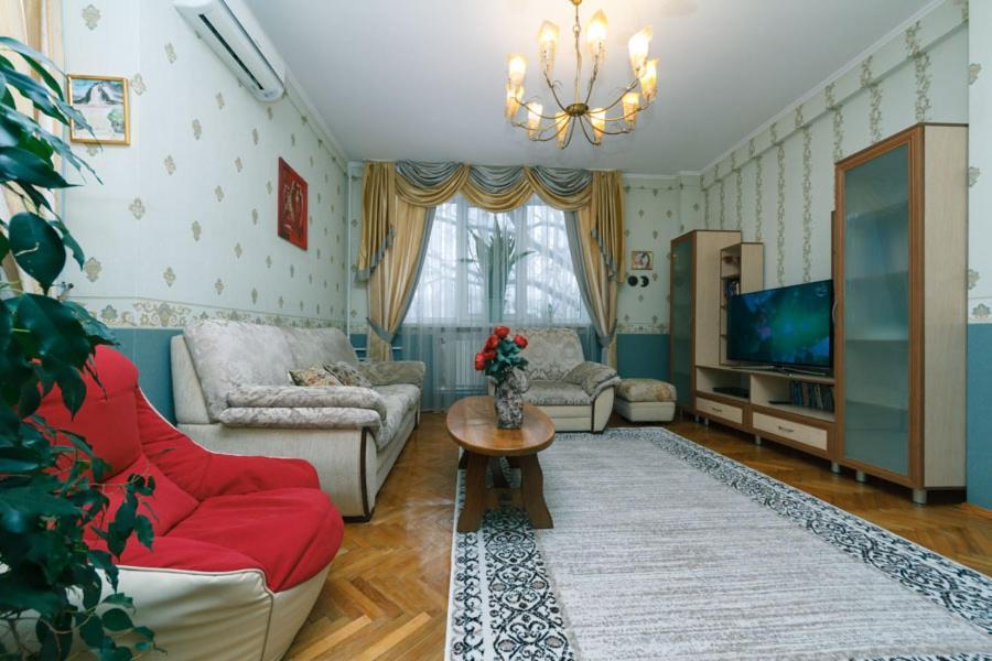 Three-Room Apartments At The Polytechnic Institute Kiew Exterior foto